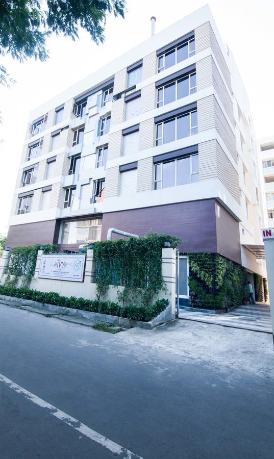 Ritu Ivy Hotel Колката Екстериор снимка
