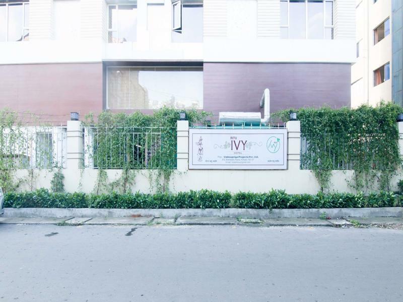 Ritu Ivy Hotel Колката Екстериор снимка
