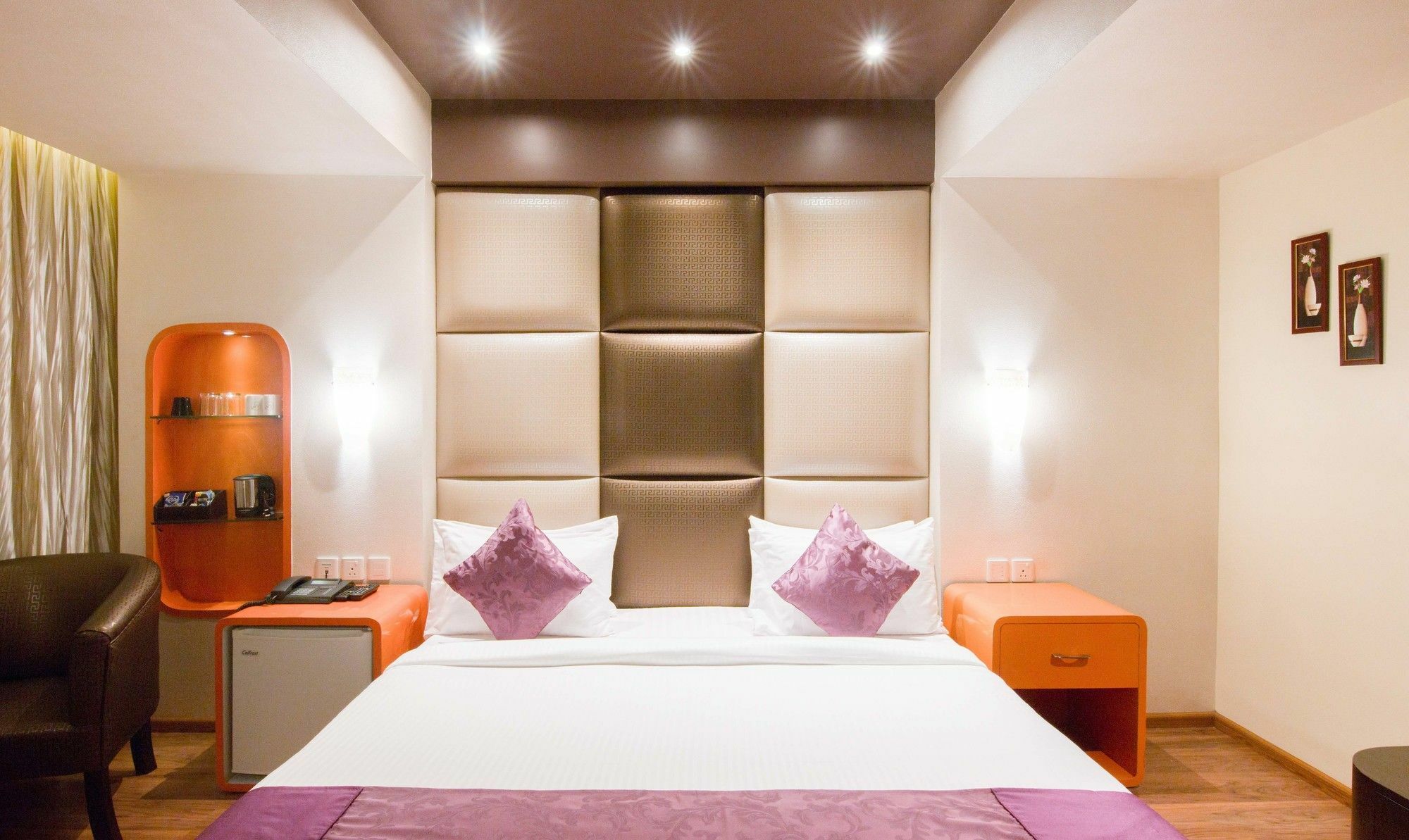 Ritu Ivy Hotel Колката Екстериор снимка