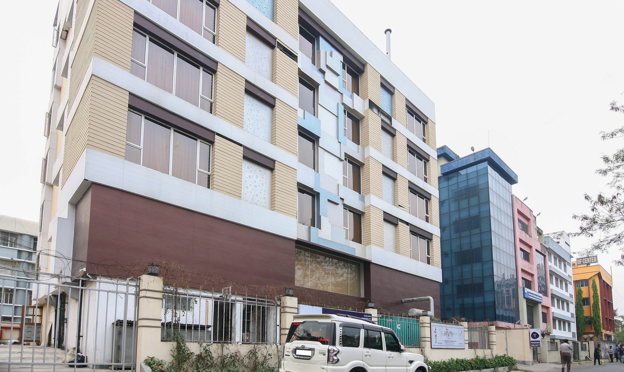 Ritu Ivy Hotel Колката Екстериор снимка